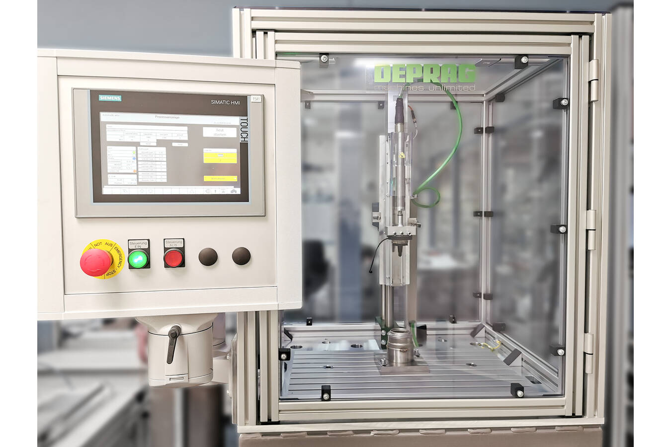 Mit DEPRAG tausendfach getestet: sicher, schonend und schnell Beim DEPRAG E-SFM wurde im Vergleich zu einem herkömmlichen Schraubfunktionsmodul (SFM) der pneumatische Vorschub durch einen elektrischen Antrieb ersetzt. 