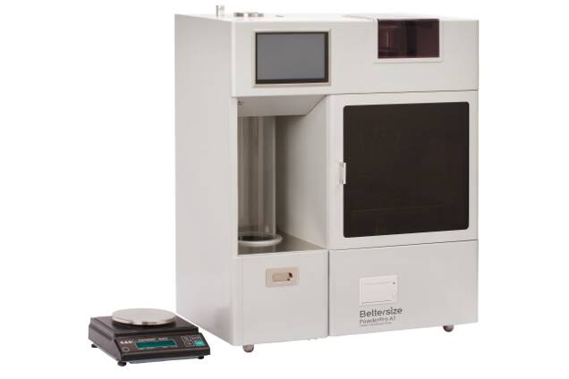 Pulveranalyse mittels vollautomatischer Messung - PowderPro A1 Mit dem PowderPro A1 können normkonform, gemäß ASTM D6393, 13 Parameter von Pulverproben bestimmt werden: Schütt- und Kollabierungswinkel, Differenzwinkel, Flat-Plate-Winkel, Stampf- und Schüttdichte, Kompressibilität, Dispersibilität, Uniformität usw.