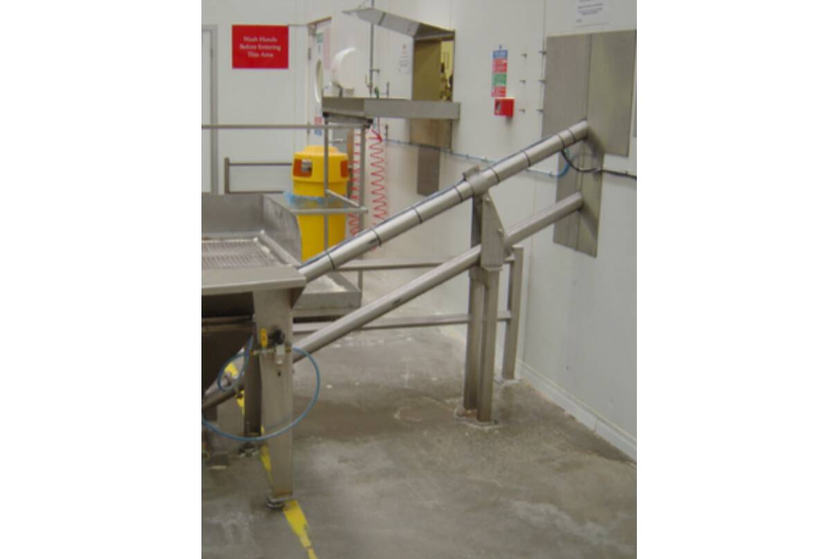 Aero-mechanische Förderer für Gewürze vom Lager zur Produktion Der Aero-mechanische Förderer ist kosteneffizient und kann sich selbst entleeren, um sicherzustellen, dass alles, was in den Einlass geleert wird, am anderen Ende wieder herauskommt.