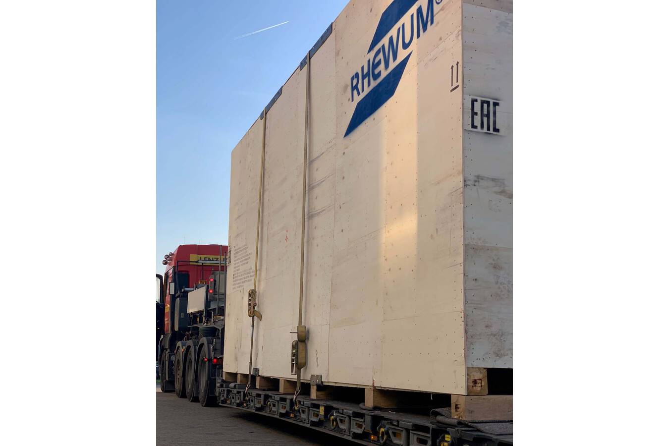 Hohe Präzision, hoher Durchsatz beim Sieben von Zucker Zucker gehört zu den anspruchsvollsten Siebmaterialien überhaupt. Die Vibrationssiebmaschine RHEsono von RHEWUM trennt Zucker auch bei hohem Durchsatz präzise und zuverlässig