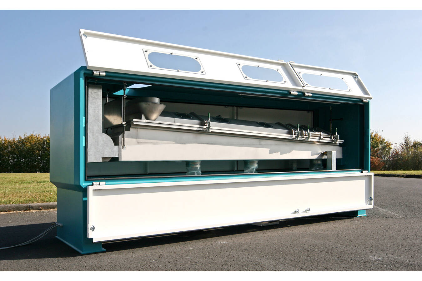 Planoscreen E-power für Absiebung von 3D-Druckerpulvern  Die Problematik der Herstellung hochwertiger 3D-Druckerpulver der unterschiedlichen Rohmaterialien TPU, Polyamide, Propylene, u.a. erfordert spezielle meist kryogene Mahltechnologien und sehr spezielle Aufbereitung der dabei erzeugten Feinpulver. 