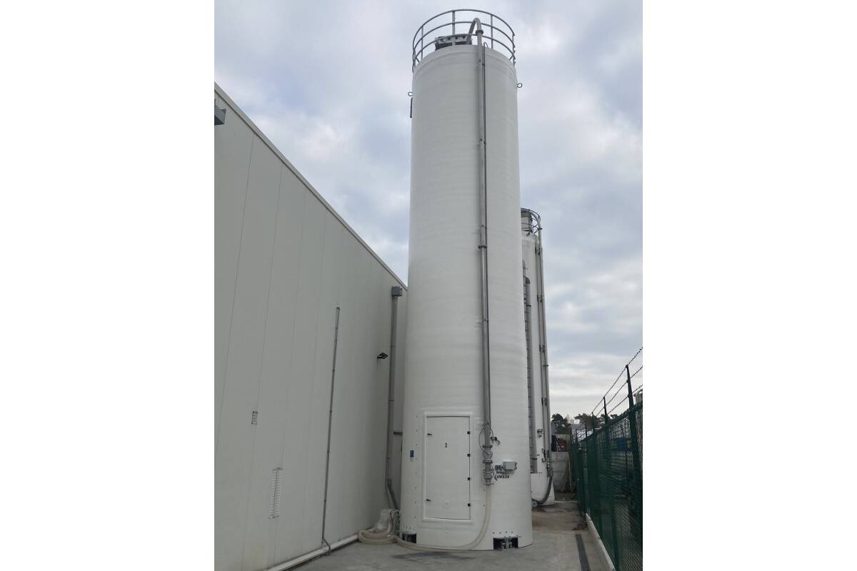 Komposit silo 65m³ zur lagerung von Backmehl M.I.P. lieferte vor kurzem ein 65 m³ großes Komposit-Silo für die Lagerung von Bäckermehl gemäß den Atex-Richtlinien.