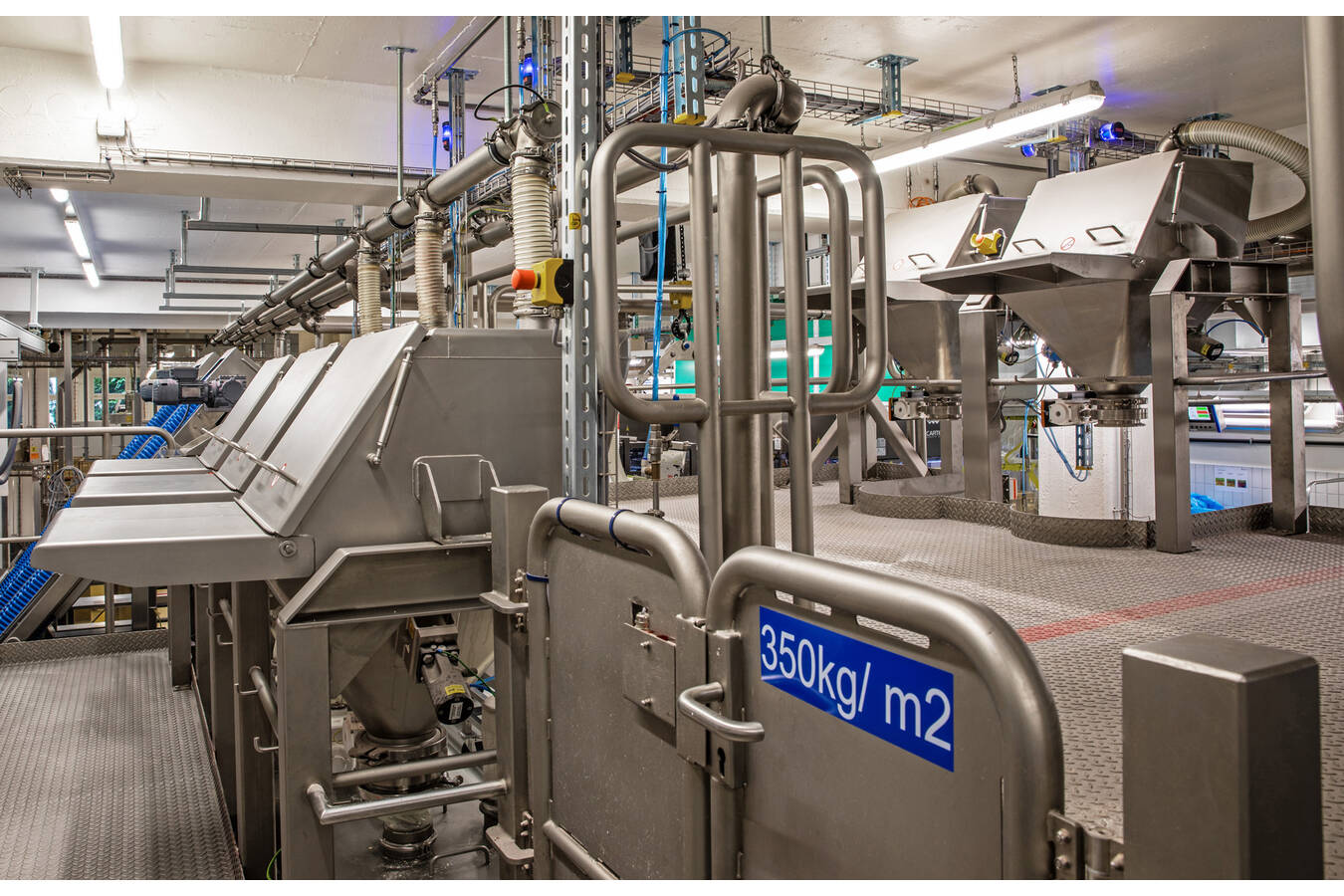 Gericke Sackschütten – Ergonomisch und staubfrei Gericke hat ein komplettes Sortiment an Sackentleerstationen für verschiedene Branchen entwickelt, ergonomisch, halbautomatisch und einfach zu kombinieren und in Ihren Prozess zu integrieren.