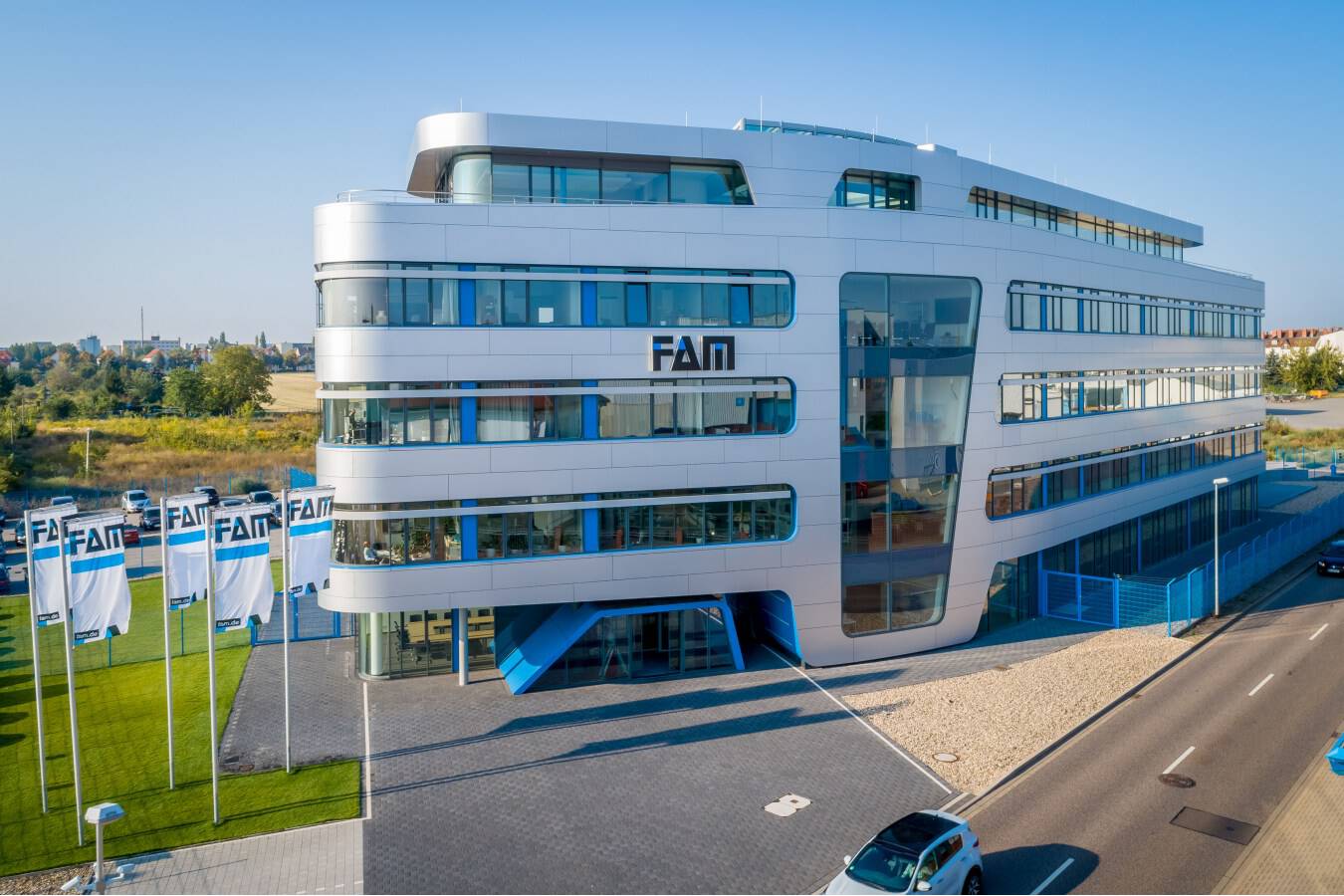Group verstärkt Position im Bereich Förder- und Verladetechnik Die BEUMER Group, Beckum hat die FAM GmbH,  Magdeburg, Anbieter für Förderanlagen und Verladetechnik, übernommen