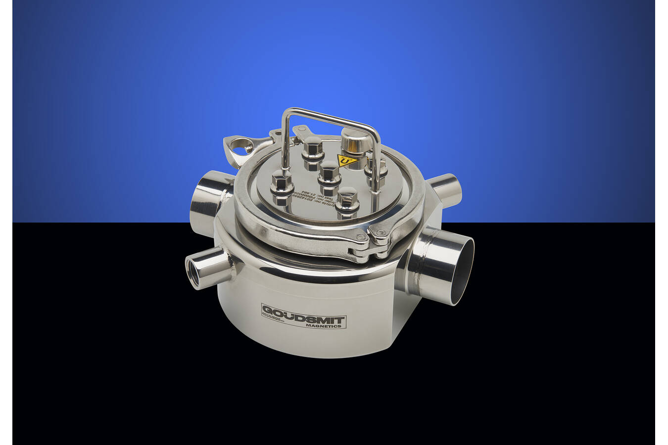 Doppelwandiger Modularer Magnetfilter für Schokolade Das Sortiment an Magnetfiltern, die Goudsmit Magnetics seit mehreren Jahren herstellt, wurde kürzlich um einen modularen, doppelwandigen Schokoladenfilter erweitert. 
