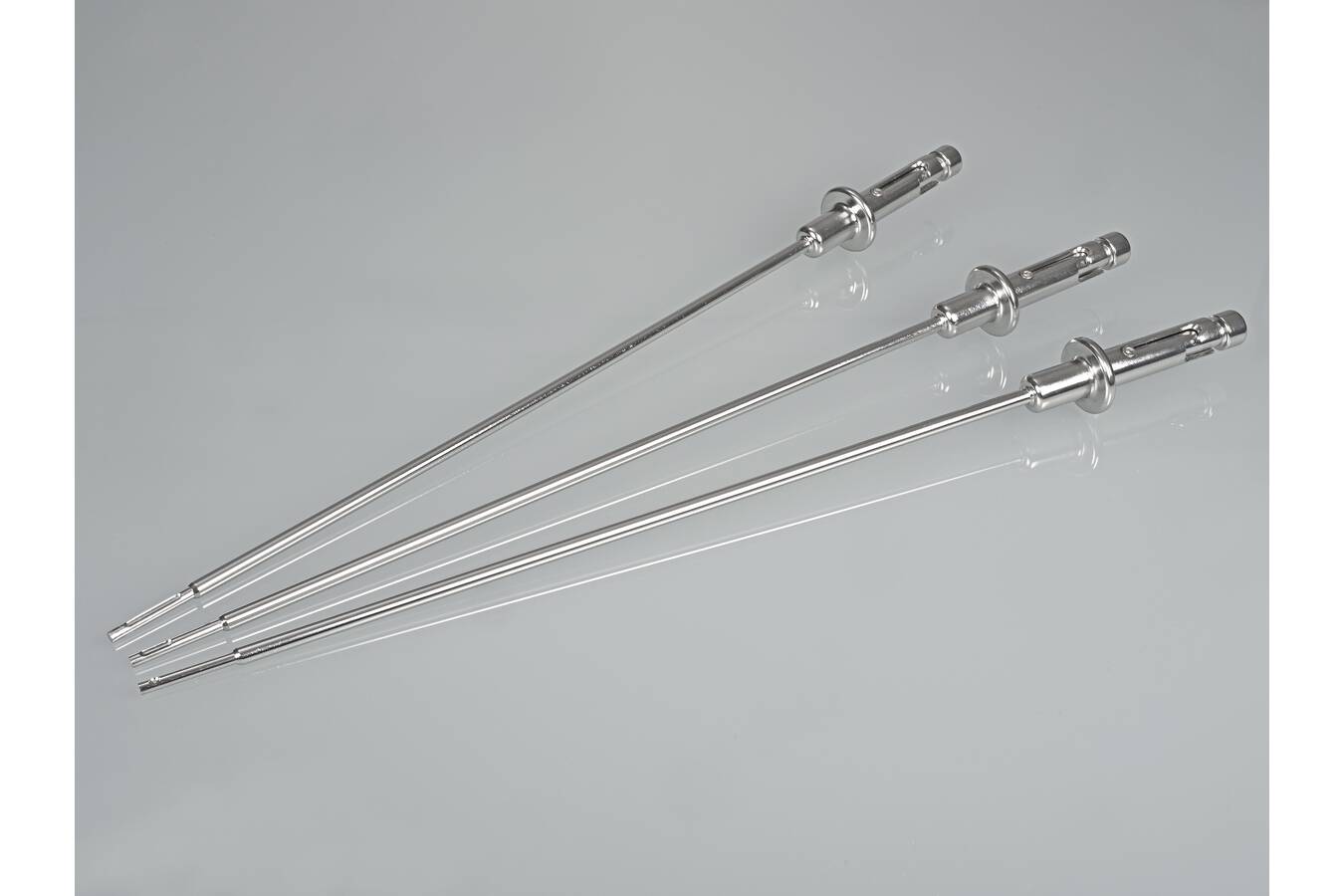 Pulver-Probenehmer Mini für die Probenahme von Kleinmengen Einfache und schnelle Anwendung per Knopfdruck. Der Pulver-Probenehmer Mini sammelt präzise - je nach Version - 0,01 ml, 0,05 ml oder 0,1 ml Probenvolumen.

