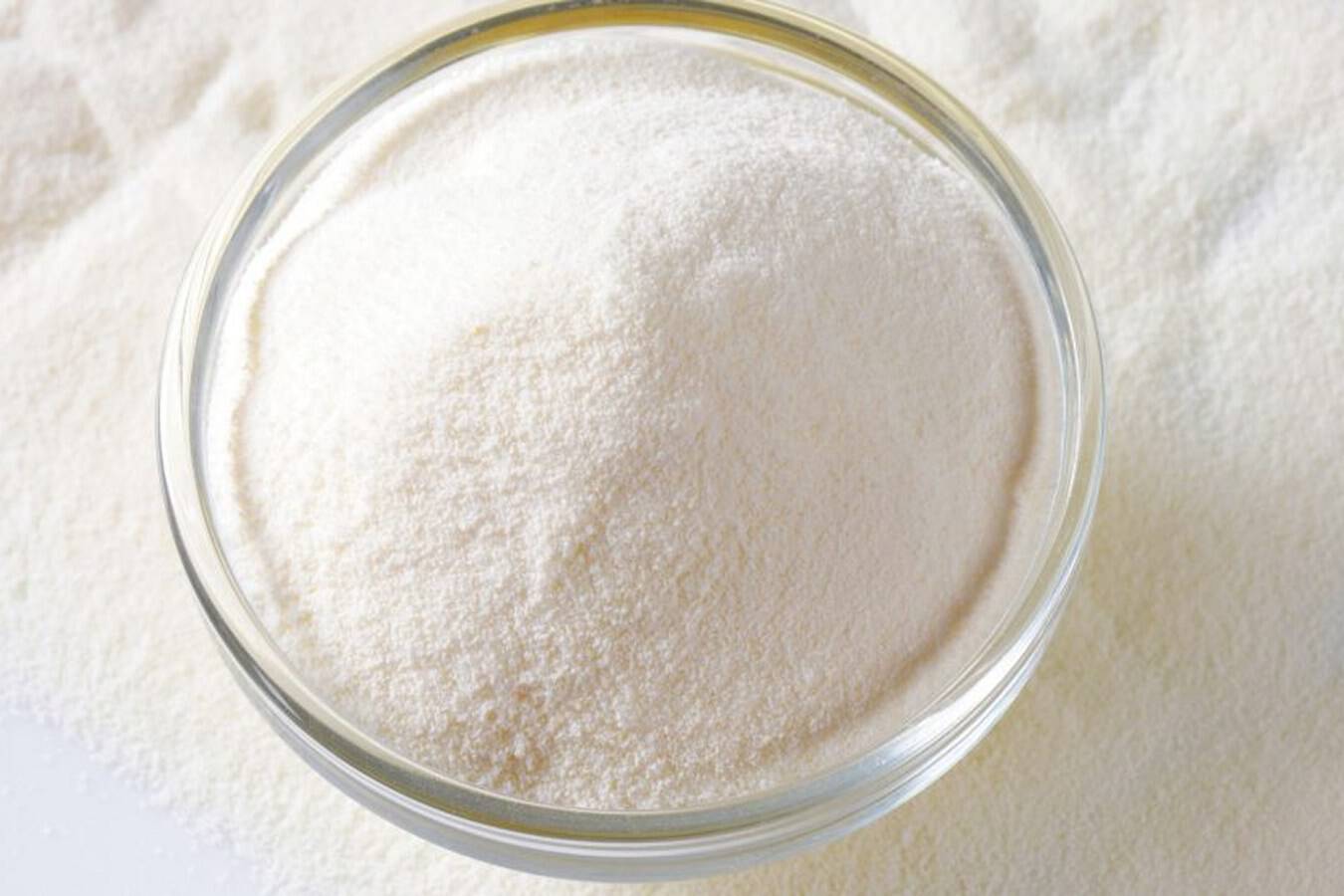 MoistTech Studie: Feuchtemessung in Milchpulver Die Messung des Feuchtigkeitsgehalts in Milchpulver ist ein wichtiger Schritt zur Erhaltung der Qualität.  Der Nährwert bleibt über Jahre hinweg erhalten, wenn das Pulver einen niedrigen Feuchtigkeitsgehalt hat.