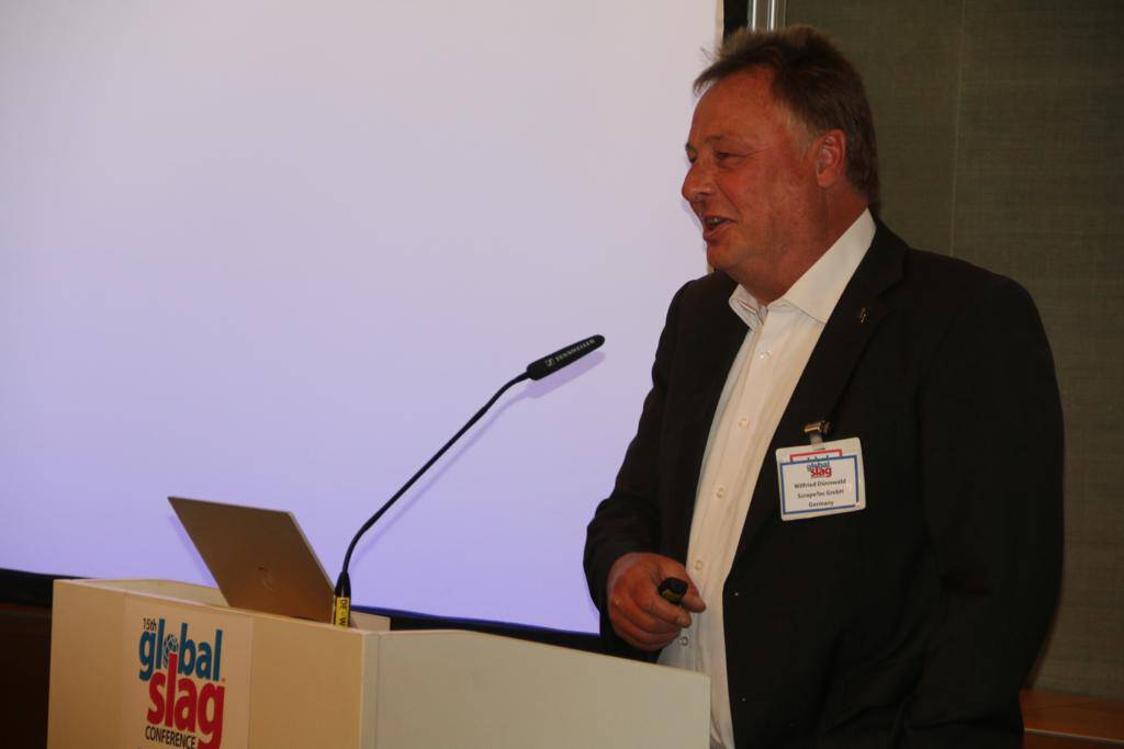 Die Lösungen von Scrapetec glänzen auf der 15. Global Slag Conference Die kürzlich abgeschlossene 15. Global Slag Conference brachte 160 Teilnehmer aus 26 Ländern zusammen, die alle gespannt darauf waren, die neuesten Entwicklungen in der Schlackenindustrie zu erkunden.