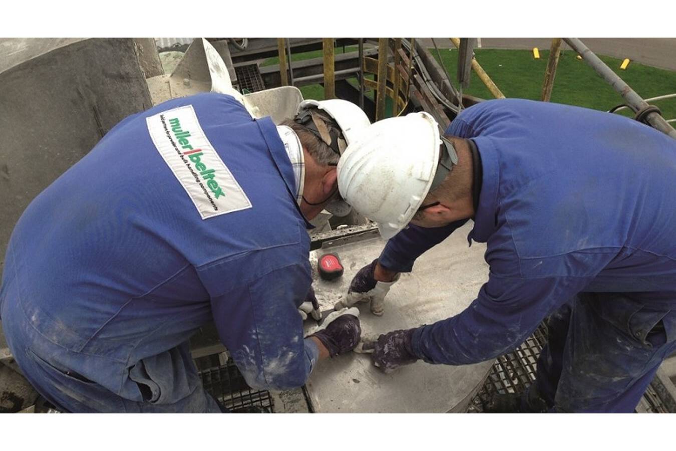 Becherwerke und Explosionsgefahr - Vorbeugung ist die beste Medizin Muller Beltex ist ein Serviceanbieter von hochwertigen Komponenten für Becherwerke. Wir helfen Ihnen, die mechanische Seite Ihres Becherwerks zu sichern. 