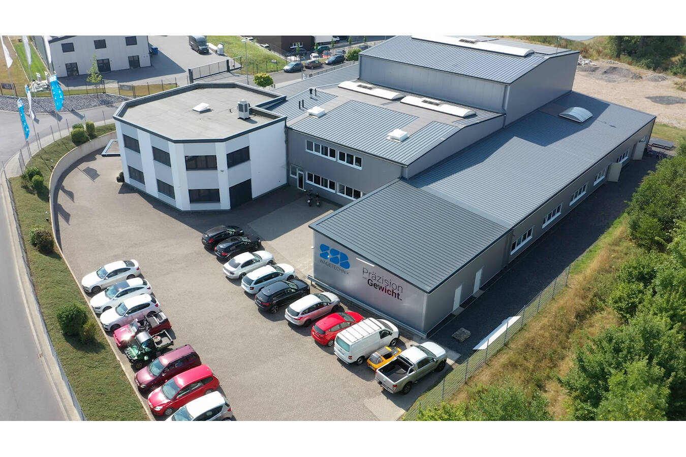 Interview mit SSB Wägetechnik vom Easy Engineering Magazin Ein Einblick in die Branche und die Erwartungen für das kommende Jahr.
