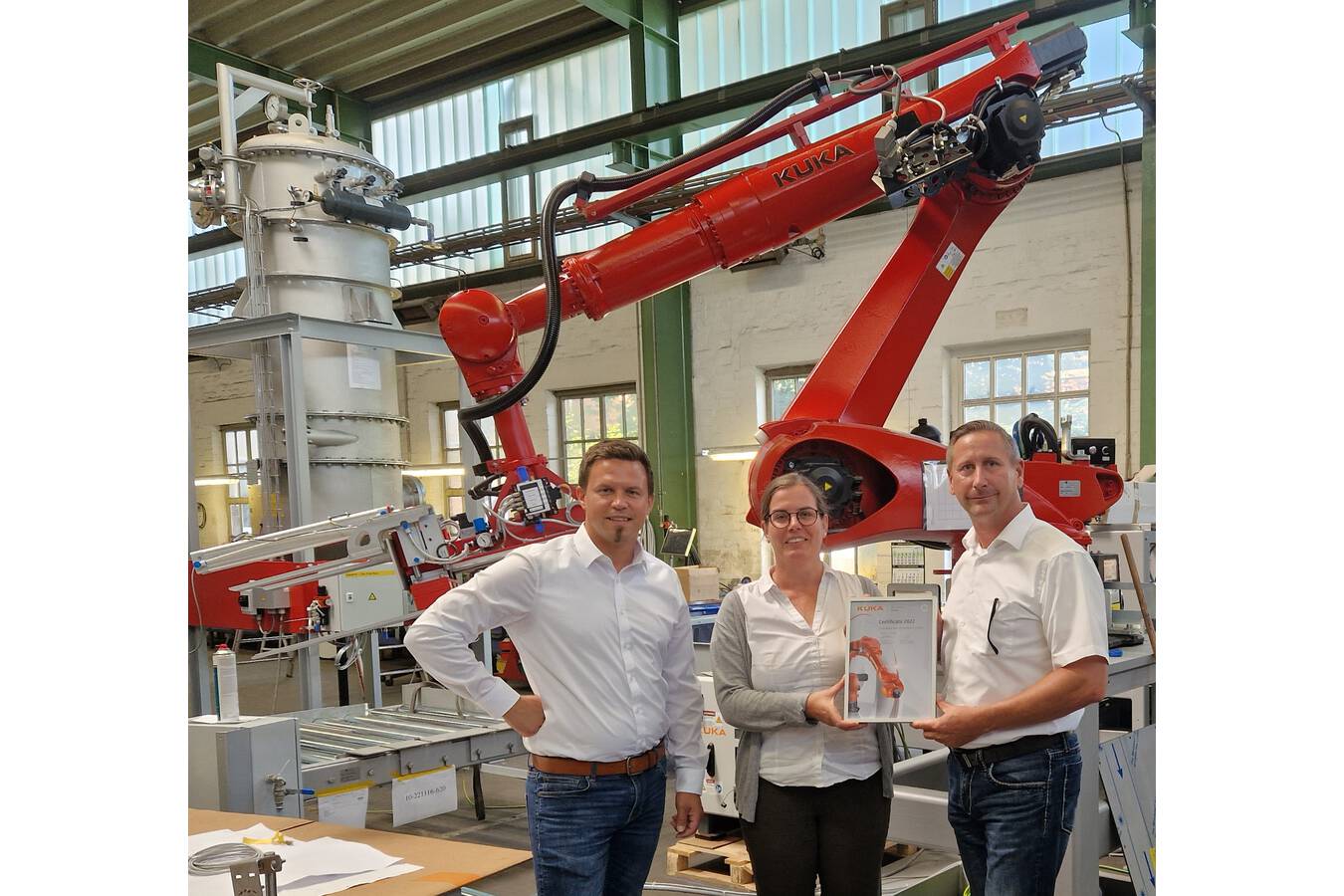 Greif-Velox weiterhin KUKA-Systempartner 
