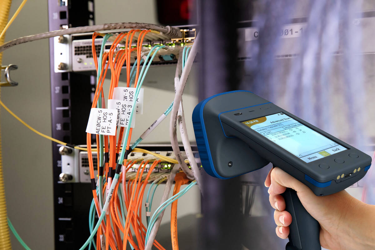 Easily print your UHF/NFC RFID labels on the fly 