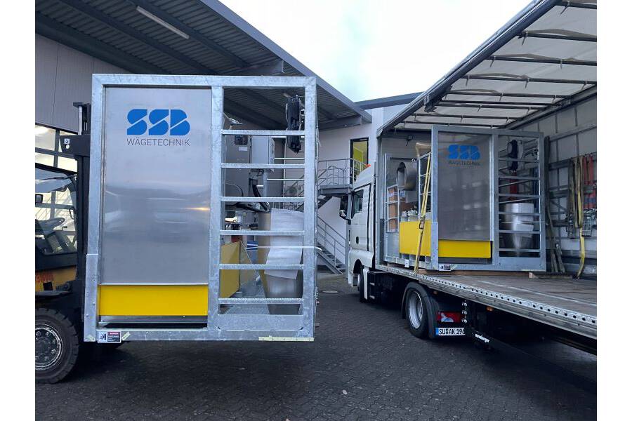 Transport des SSB-Granulatwerfers in die USA Für einen Großkunden aus der Petrochemie in den USA haben wir zwei Granulatwerfer für die bestmögliche Befüllung von Kunststoffgranulat in Container gefertigt.