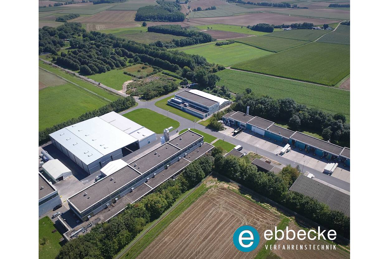 Neue Brandschutzmeldeanlage im Werk Schöneck Im Rahmen eines neuen Outsourcing-Projektes mit Bau eines Schmelzbehälters installierte Ebbecke eine Brandmeldeanlage, um dem Unternehmen maximale Sicherheit zu gewährleisten