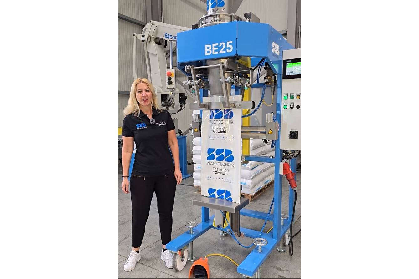 Vielseitig: Bruttoabsackwaage Multifill BE25 Wie kommt Ihr Produkt in den Sack? Mit der Bruttowaage BE 25. Mit der Multifill Waage können Sie verschiedene Produkte in unterschiedlichen Fließeigenschaften in Offen- und Ventilsäcke absacken.