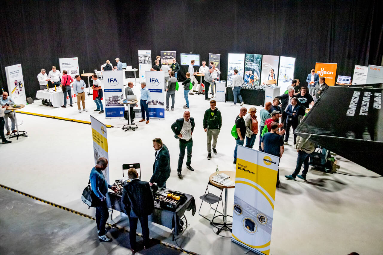 GREIF-VELOX CONNECT 2025: Netzwerken für smarte Verpackungslösungen 130 Gäste, beeindruckende Technik und starke Partnerschaften – das war unsere Hausmesse GREIF-VELOX CONNECT am 13. Mai 2025. In diesem Jahr war unser Kundenevent dreimal so groß wie 2024 – aber genauso persönlich, praxisnah und zukunftsorientiert.
