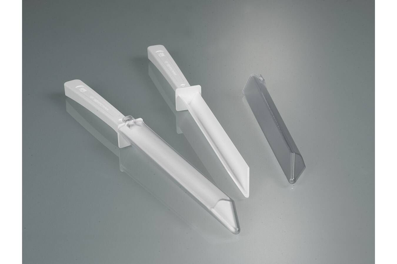 Probenspatel mit Verschluss-Hülse für Pulver und Granulate Einweg-Probenehmer für die fachgerechte Probenentnahme sowie den sicheren Transport und die geschützte Lagerung der entnommenen Probe direkt im Spatel.