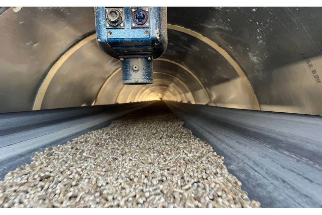 MoistTech zeigt, wie Feuchtigkeitsschwankungen bremsen MoistTech identifiziert Feuchtigkeitsschwankungen als Hauptursache für Produktionsverzögerungen. Echtzeit-Monitoring ermöglicht es nun, Konsistenz zu sichern, Abfall zu reduzieren und den Durchsatz zu maximieren.