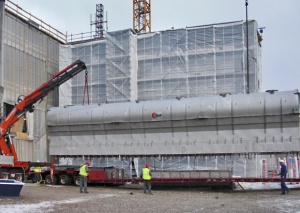 Glatt übergibt Großanlage zum kontinuierlichen Additive-Coating  Nach nur 10 Monaten Bauzeit begann im Juni 2011 die Inbetriebnahme