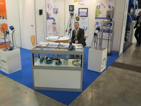 Vorstellung des neuen NivoRadar® bei der EXPOSOLIDOS  Spaniens bedeutendste Schüttgutmesse in Barcelona