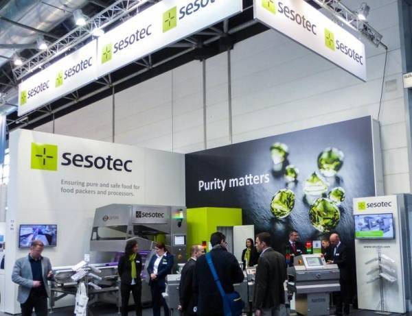 Interpack-Messe sehr gut gelaufen für Sesotec Neue Geräte und Systeme in neuem Messestanddesign