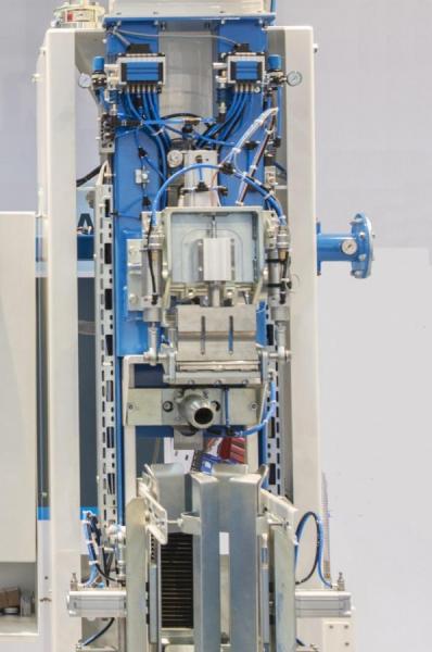 BEUMER fillpac R jetzt mit Ultraschallverschließung  Betreiber erzielen damit eine noch bessere Optik der abgefüllten Säcke – und erhalten so einen deutlichen Imagevorteil gegenüber ihren Wettbewerbern