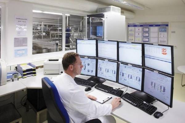 AZO CONTROLS auf der ACHEMA Zeigt Lösungen rund um das Produktionsleitsystem Kastor