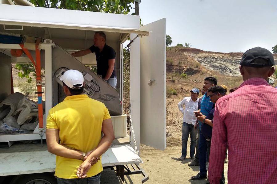 Erste Etappe der Roadshow India 2018 Mit einer Siebmaschine auf dem LKW quer durch Indien? Wir machen‘s!