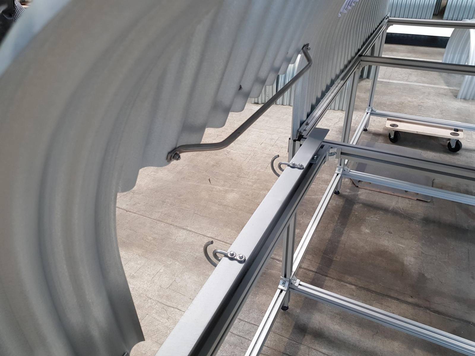 Achenbach Haubenvielfalt snapTec - die neue Haube mit innenliegender Befestigung