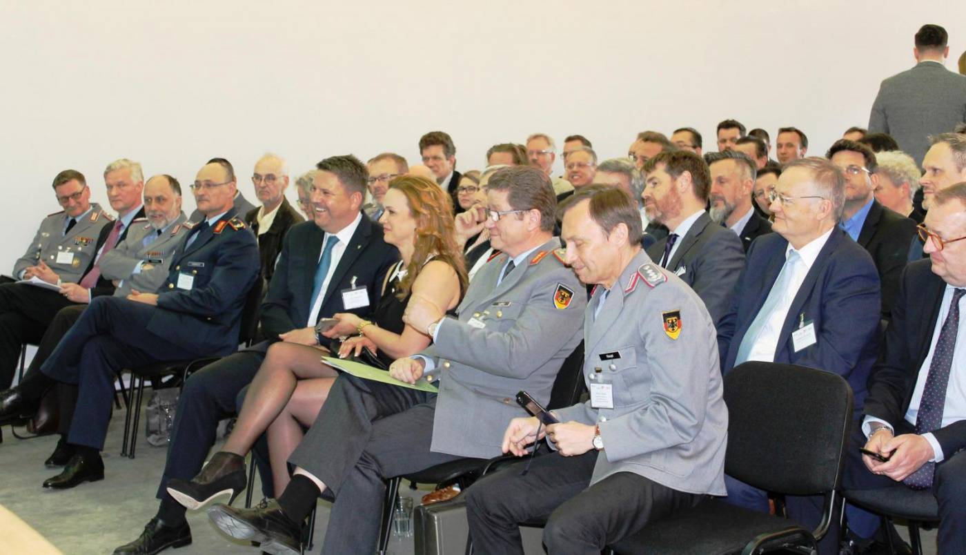 Forum Bundeswehr und Wirtschaft 2019 „Konstruktiver Dialog mit Blick in die Zukunft“