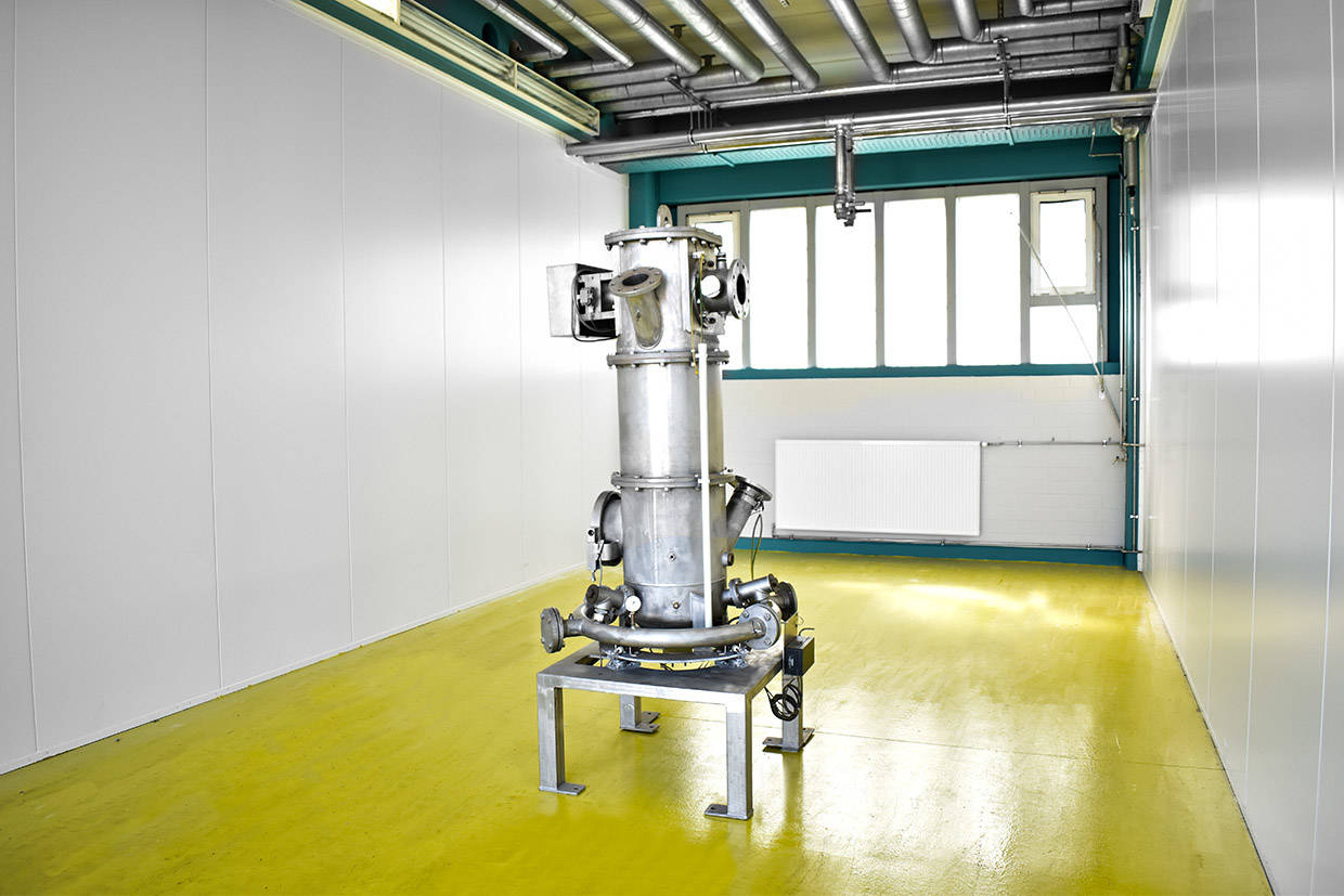 Neue Gegenstrahlmühle Hosokawa Alpine Type AFG 400 Neue Gegenstrahlmühle, Fabrikat Hosokawa Alpine Type AFG 400 Zur Erweiterung unseres Lohnmahlzentrums