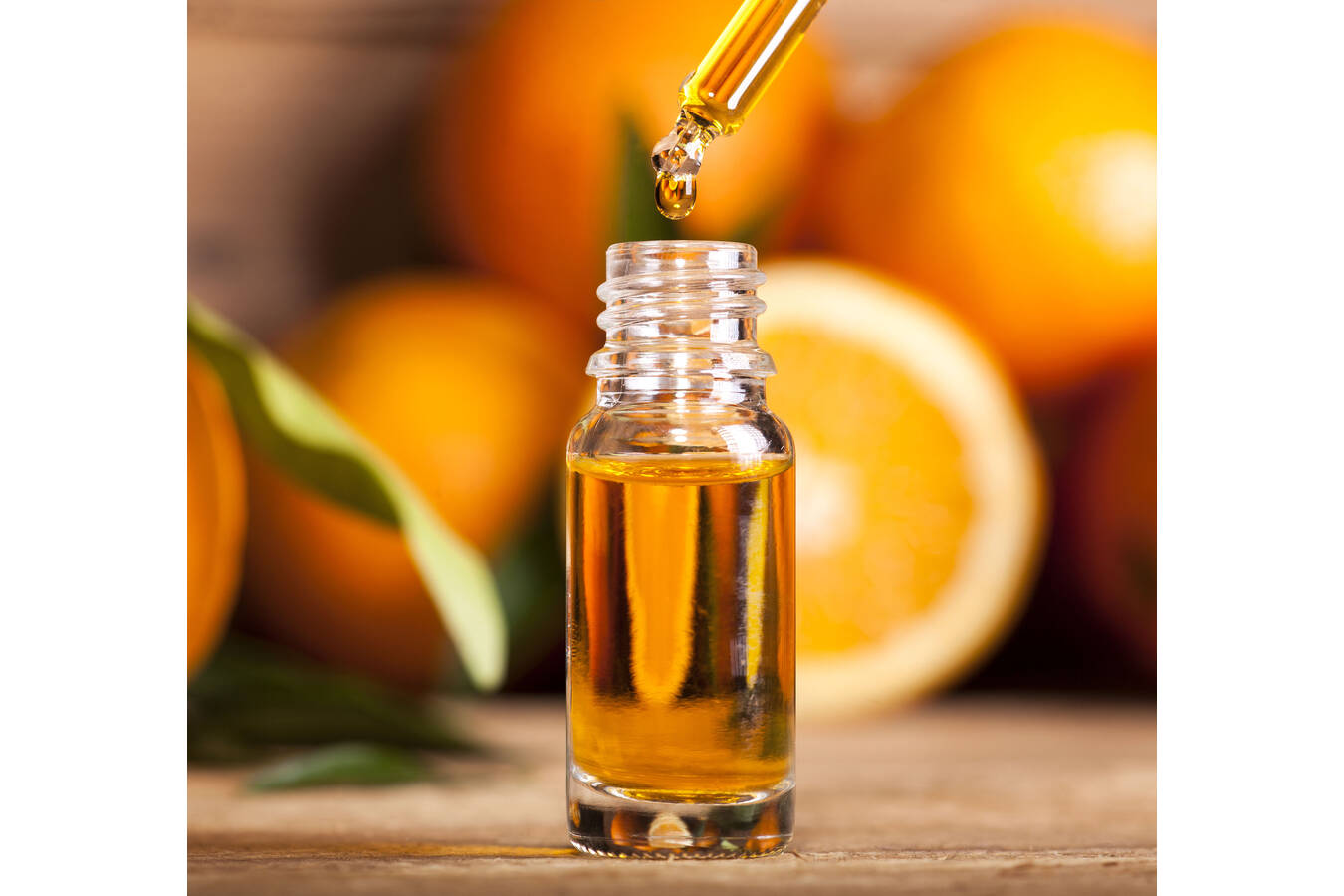 The gentle processing of highly volatile oils by fluid bed technology 